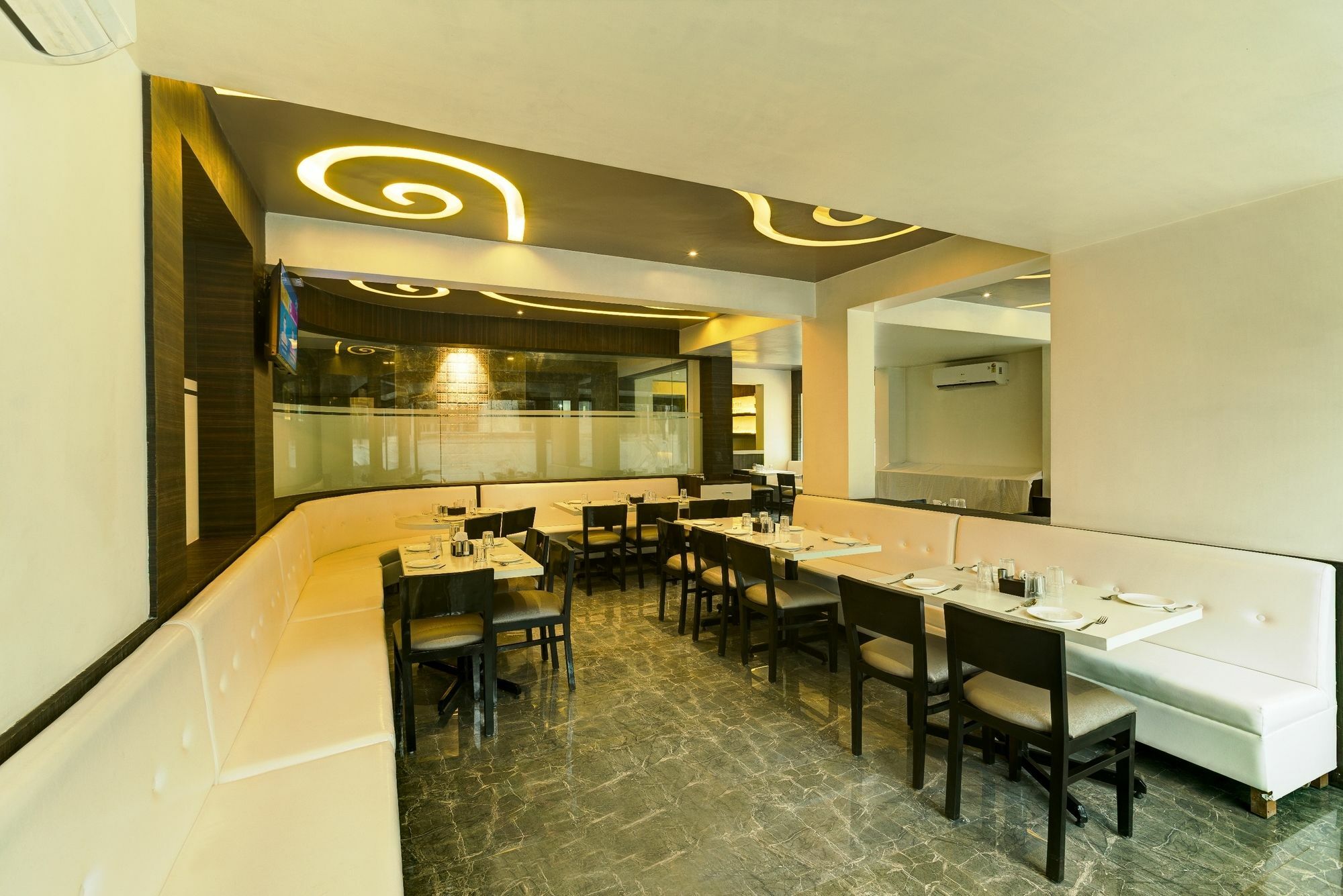 Oyo 78245 Collection O Hotel Crown Inn Нави Мумбаи Экстерьер фото