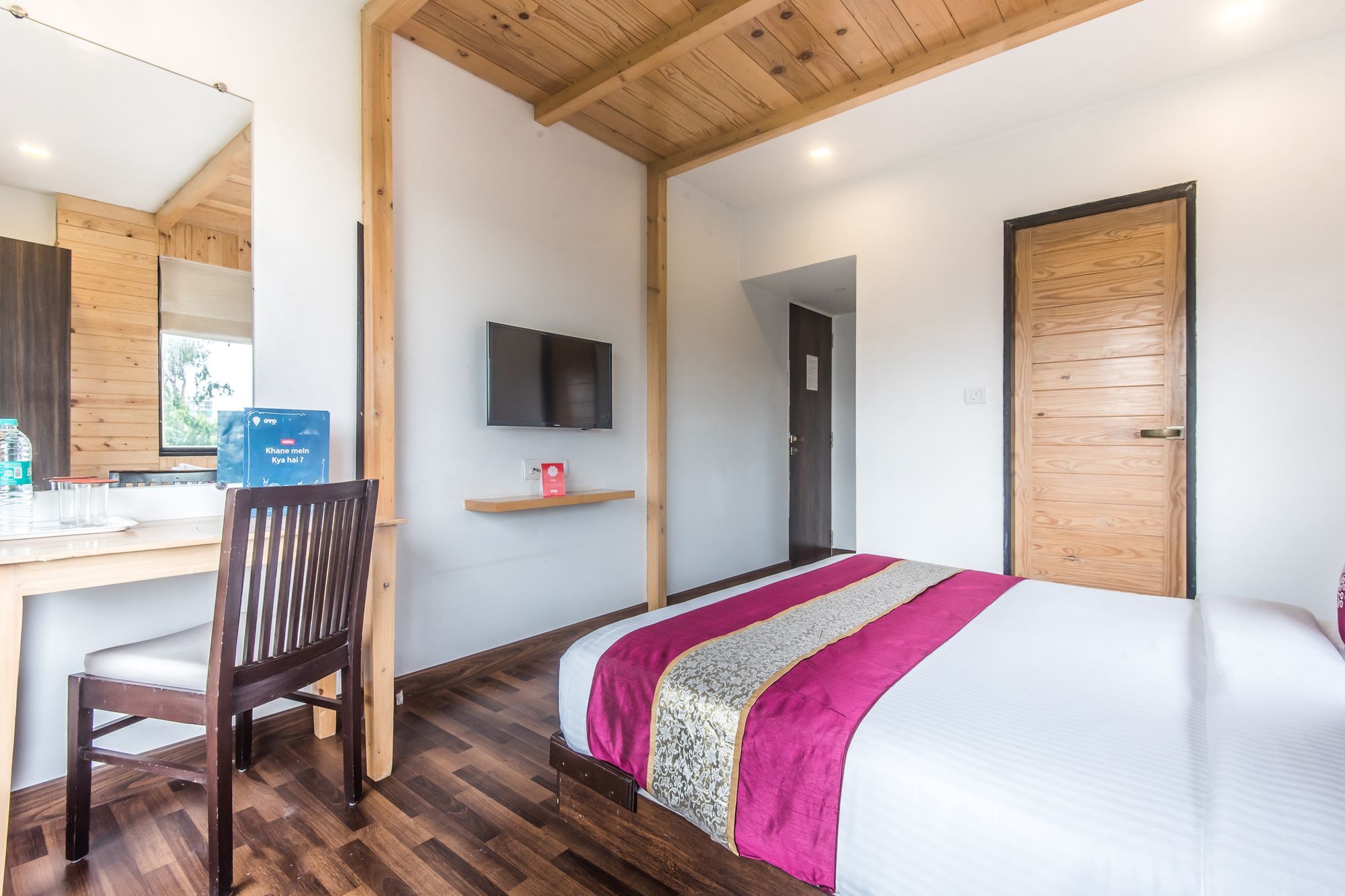 Oyo 78245 Collection O Hotel Crown Inn Нави Мумбаи Экстерьер фото